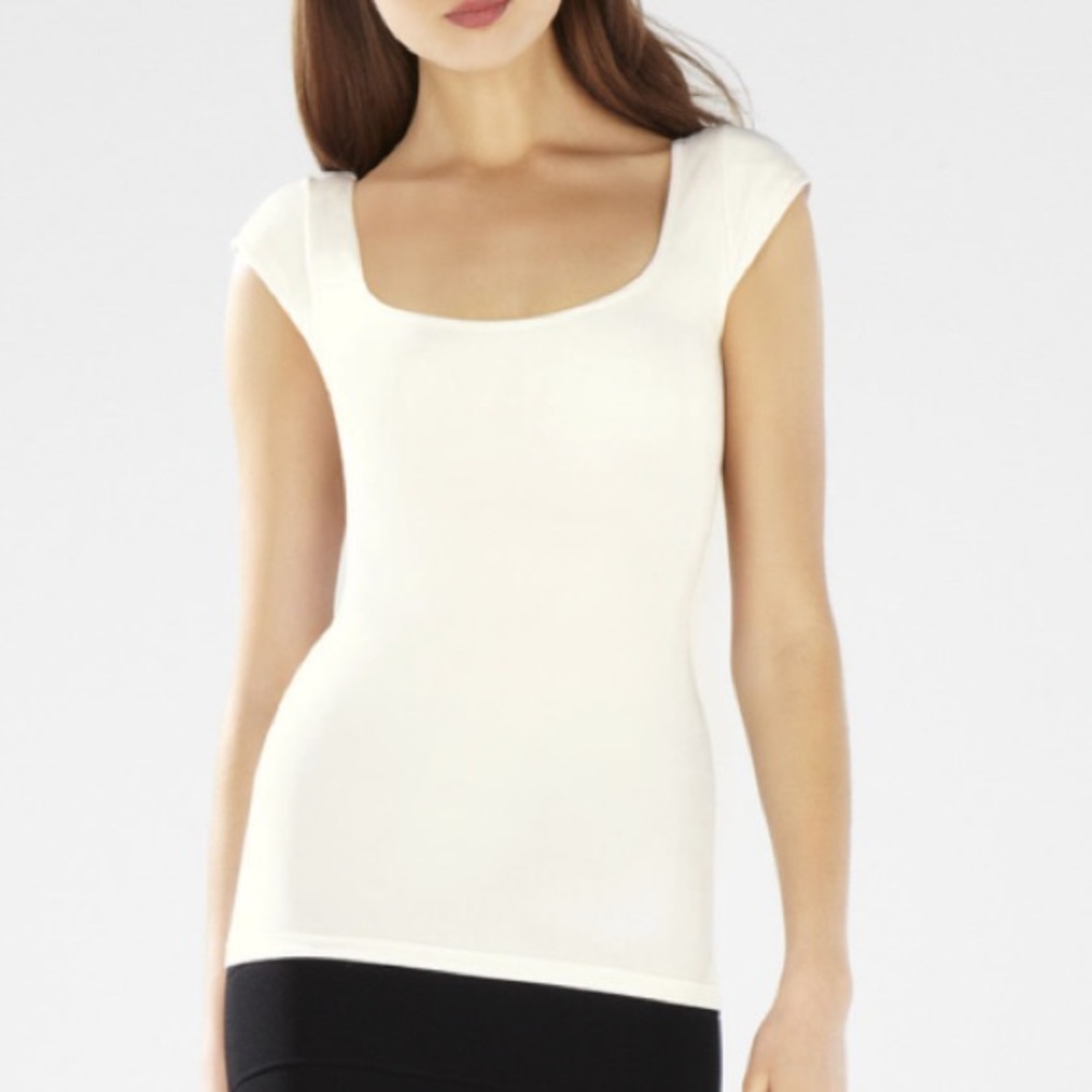 BCBG Penny Cap-Sleeve Top in White, sz M/L